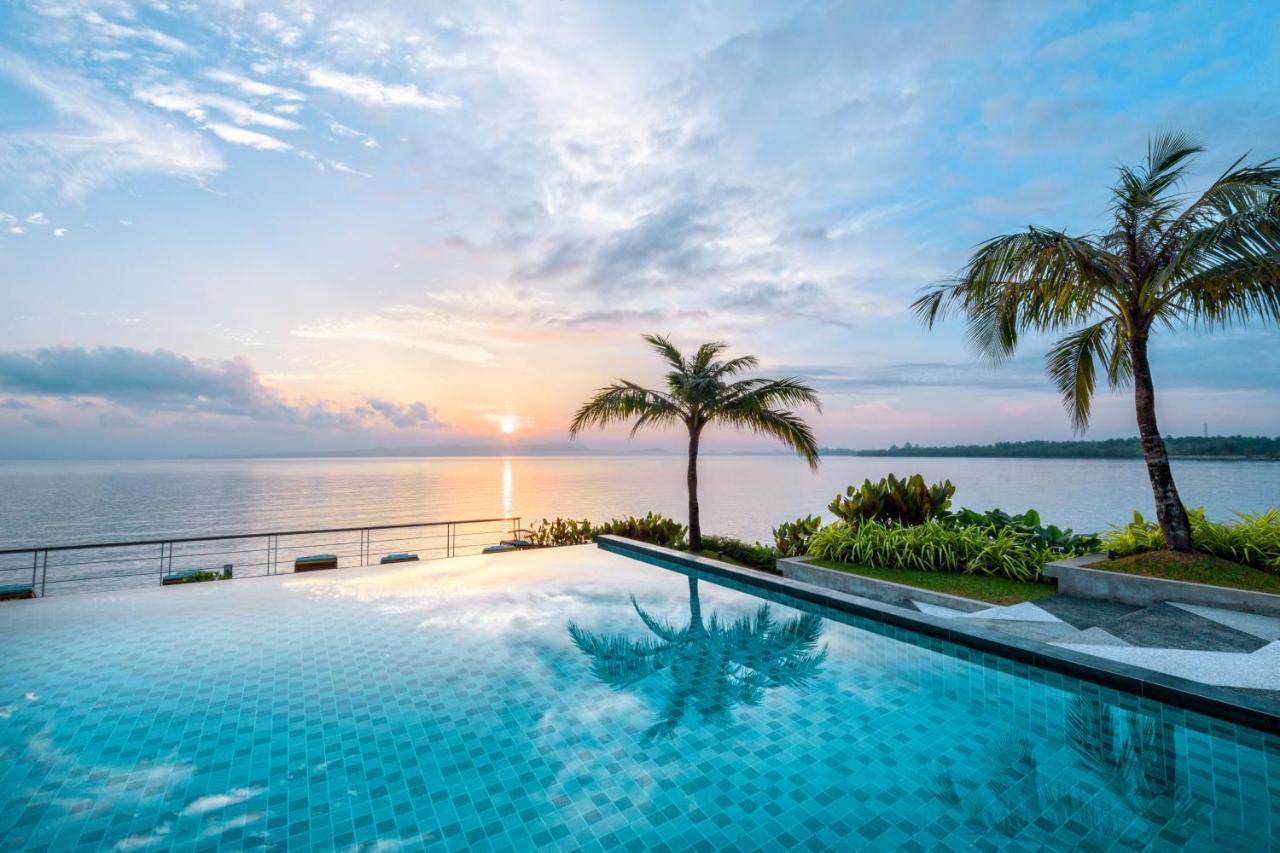 Hotel Cove 55 Santubong Exterior foto