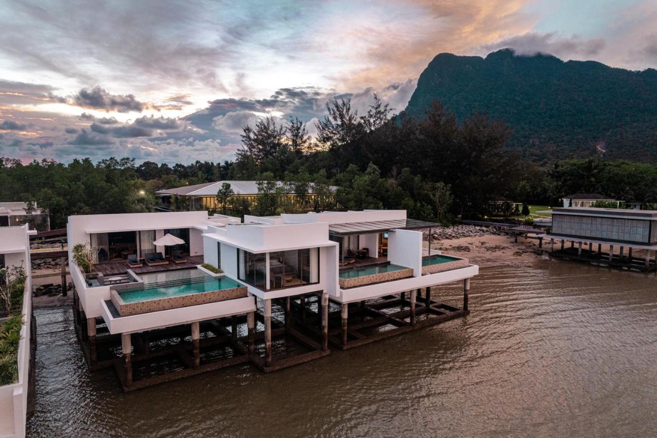 Hotel Cove 55 Santubong Exterior foto