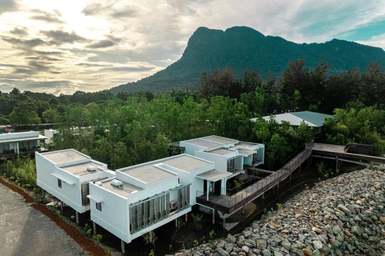 Hotel Cove 55 Santubong Exterior foto