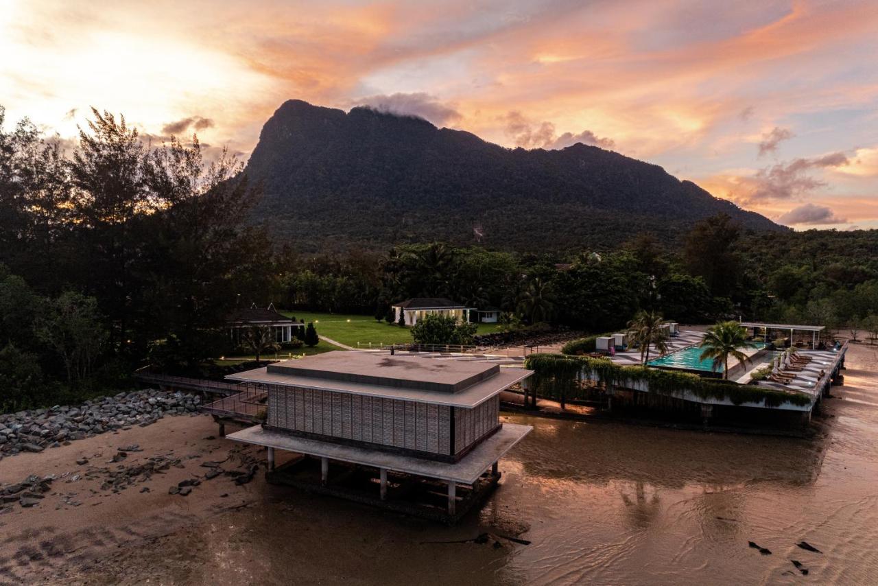 Hotel Cove 55 Santubong Exterior foto